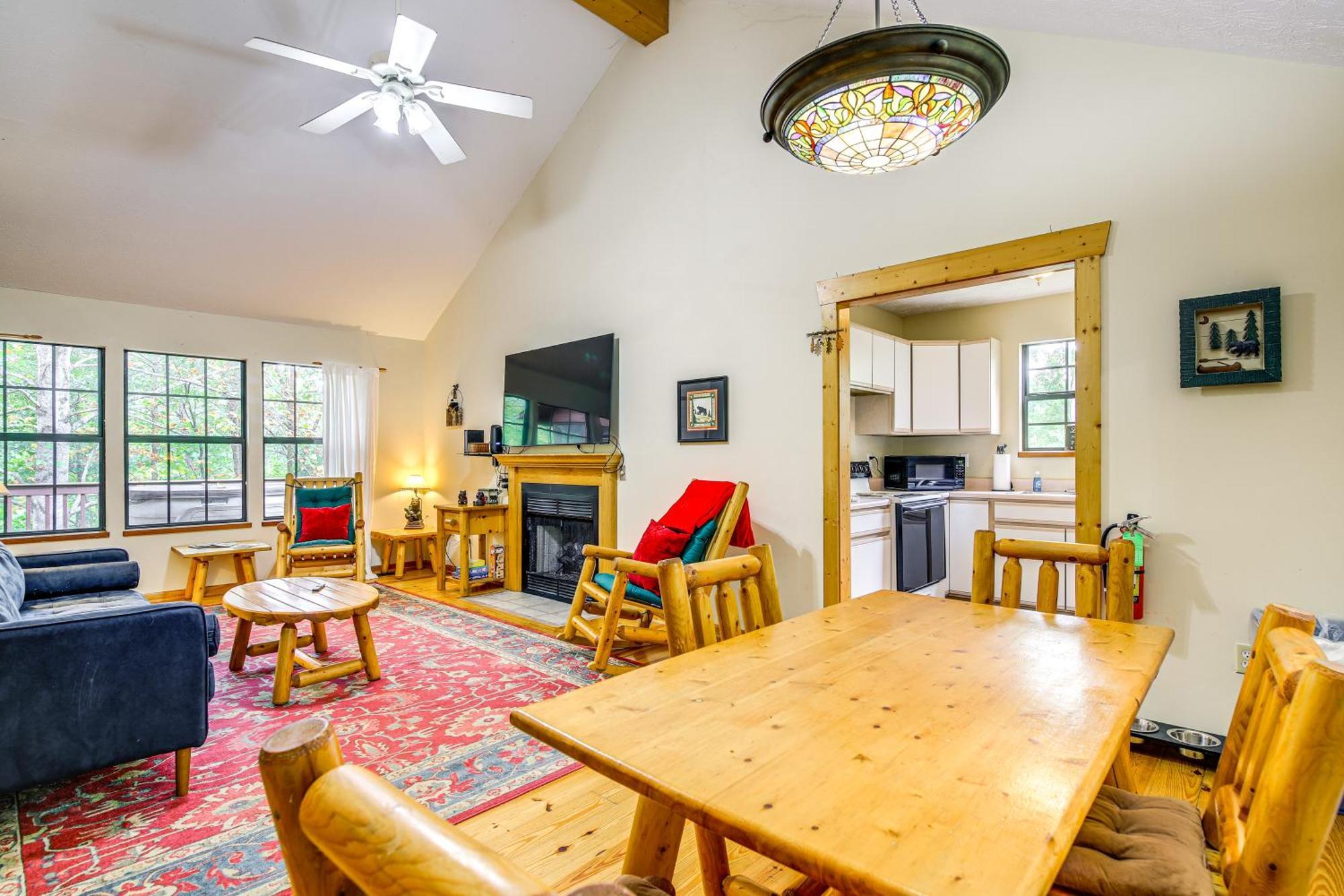 Pet-Friendly Sevierville Rental With Private Hot Tub Exterior foto